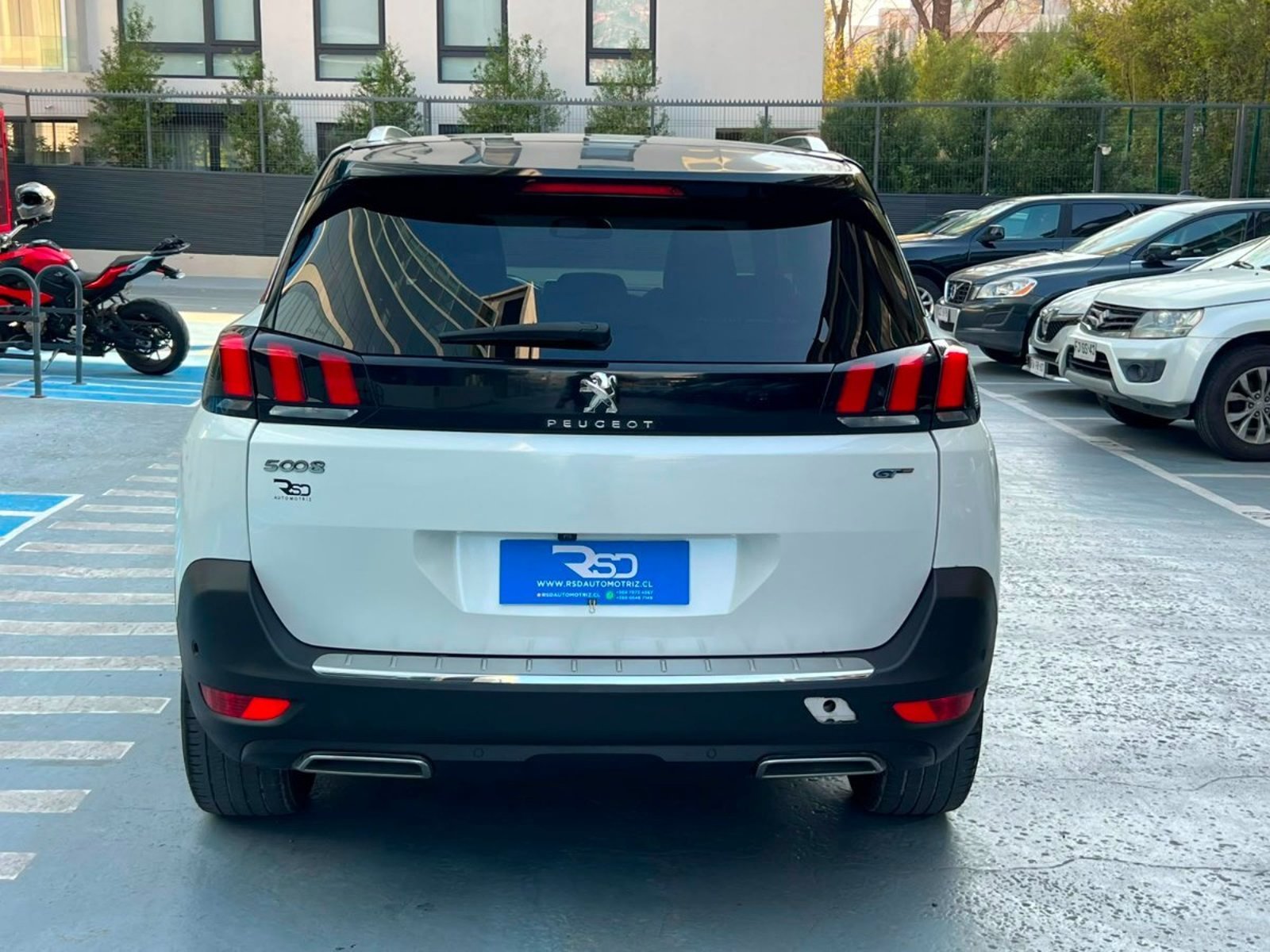 Peugeot 5008 GT BLUEHDI 2.0 AT 2018 - Imagen 5 de 10