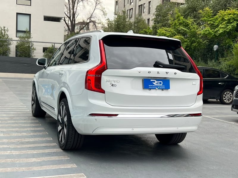 Volvo XC90 T8 RECHARGE AWD 2.0 2024 - Imagen 6 de 10