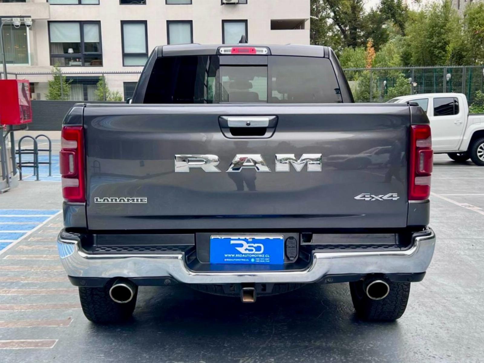 RAM 1500 LARAMIE 5.7 2021 - Foto 5 de 10
