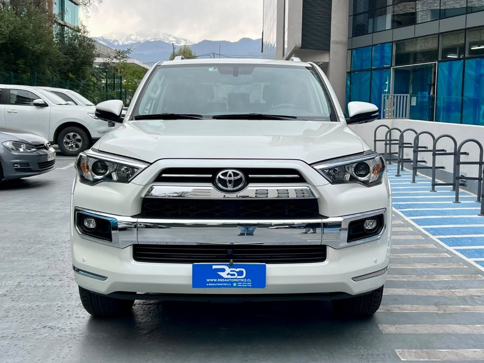 Toyota 4 RUNNER LIMITED 4x4 2023 - Foto 2 de 10