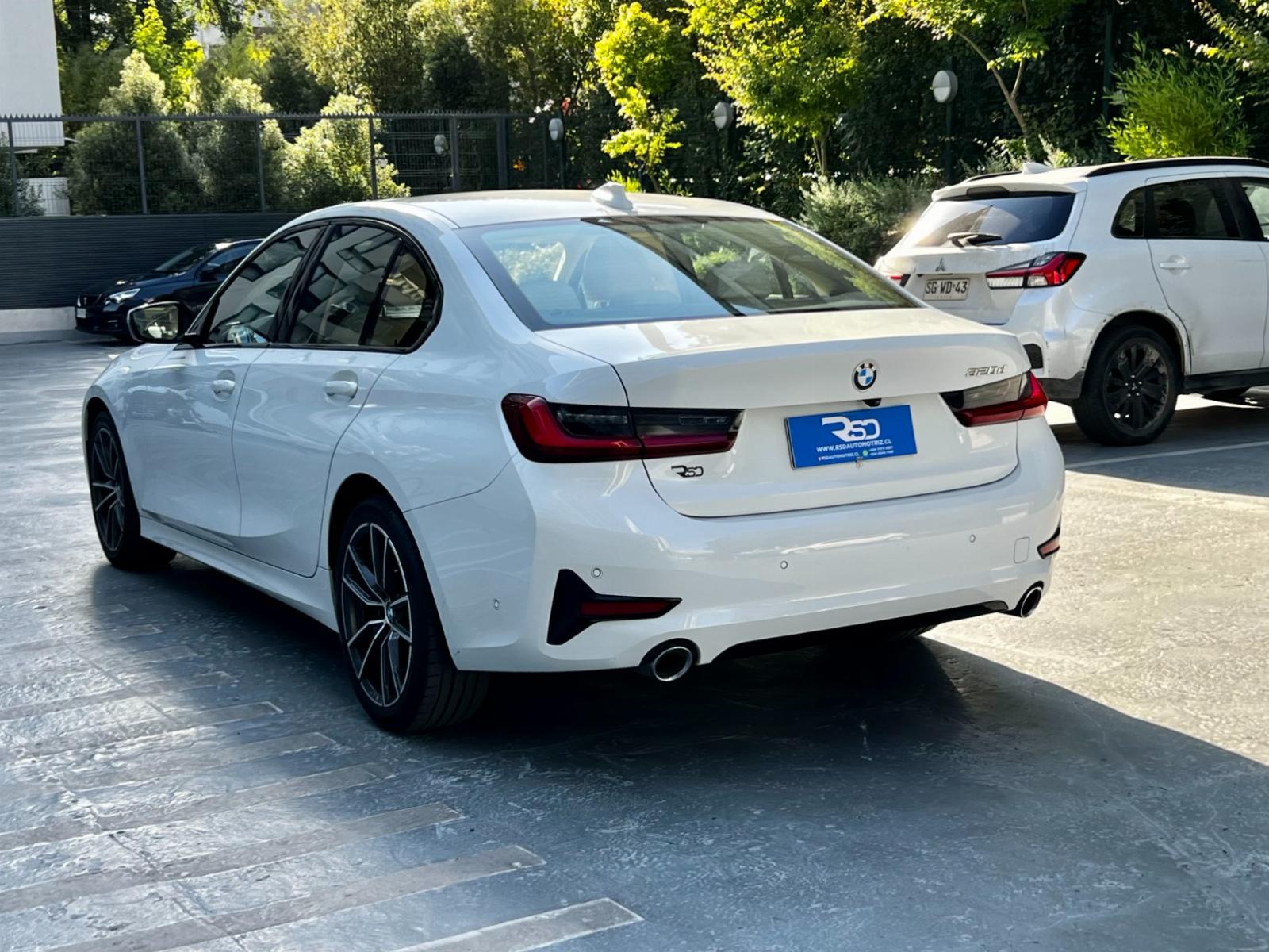 BMW 320 2.0 DIESEL 2023 - Imagen 6 de 10