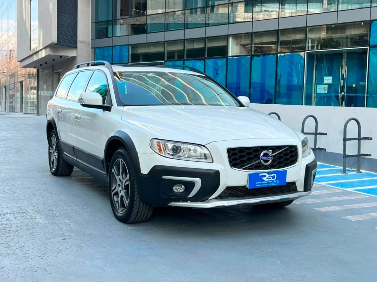 Volvo XC70 LIMITED AWD D5 2.4 2016 - Foto 3 de 10