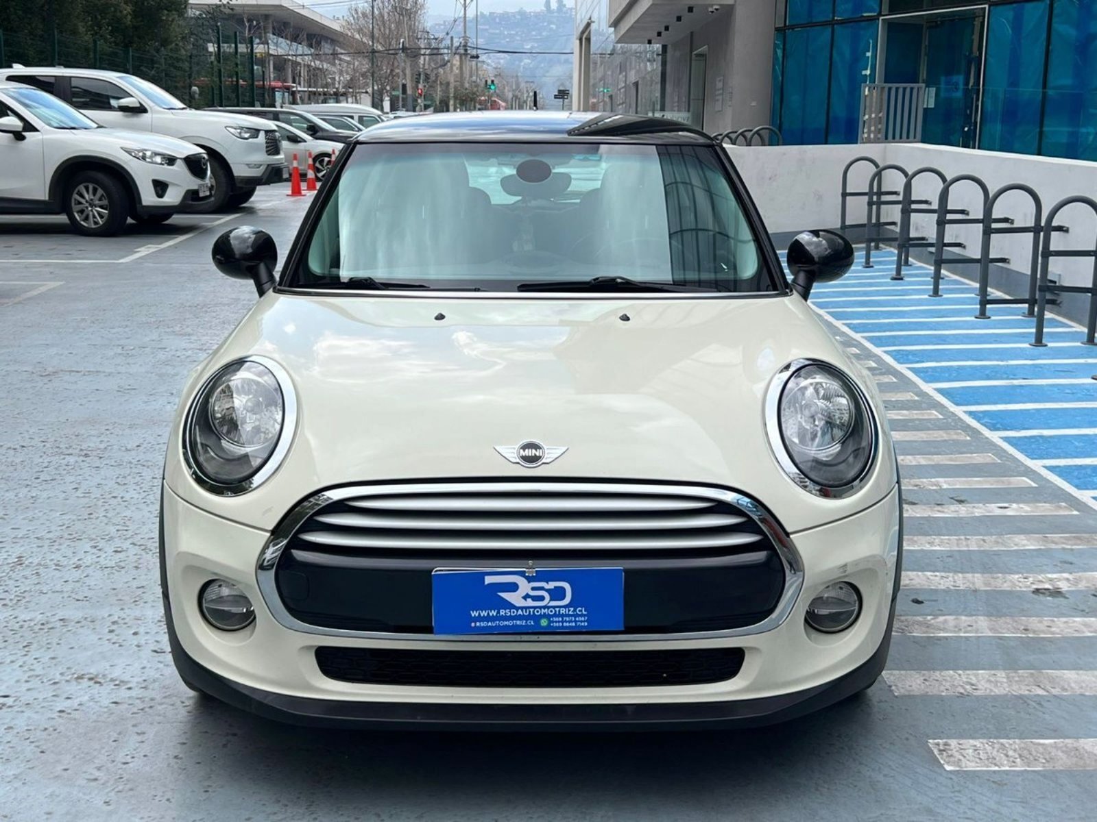 Mini COOPER F56 1.5 MT 2016 - Foto 2 de 10