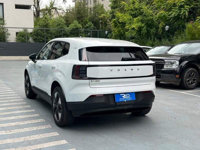 Volvo EX30 E60 ULTRA 2025 - Imagen 6 de 10