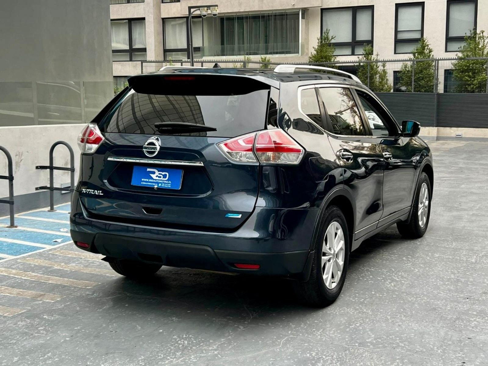 Nissan X-TRAIL ADVANCE 2.5 AT 2016 - Foto 4 de 10