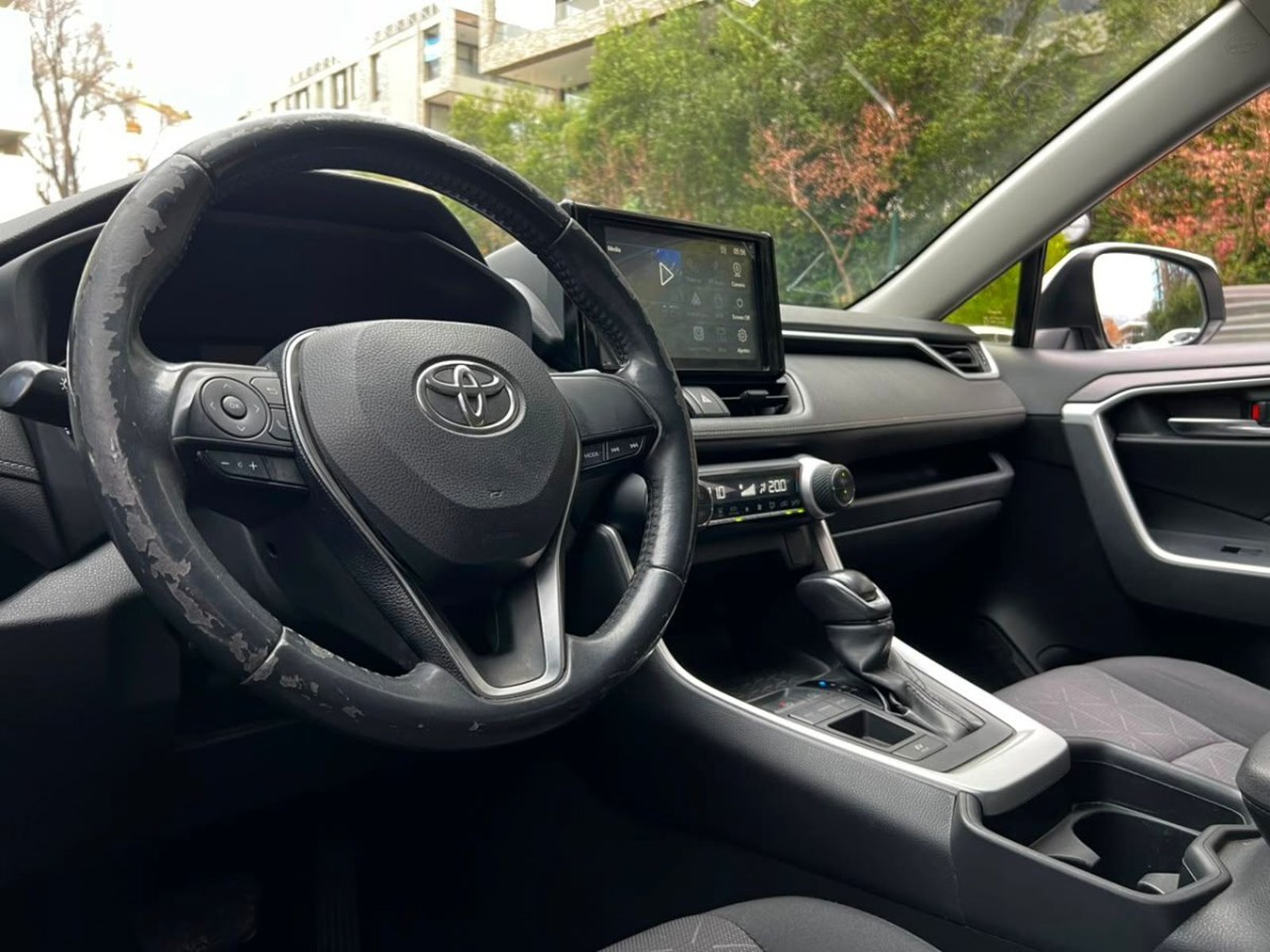 Toyota RAV 4 XSE CVT 2.5 HÍBRIDO 2019 - Imagen 9 de 10