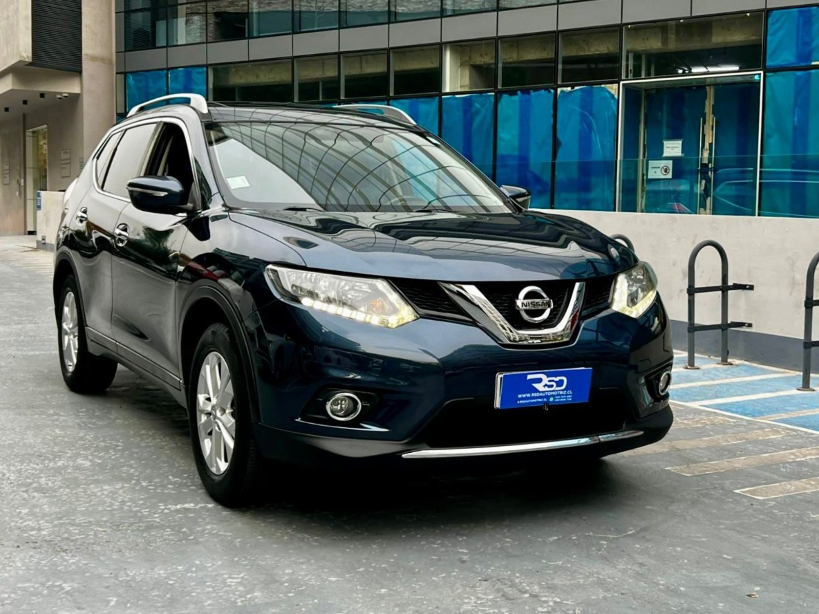Nissan X-TRAIL ADVANCE 2.5 AT 2016 - Imagen 3 de 10
