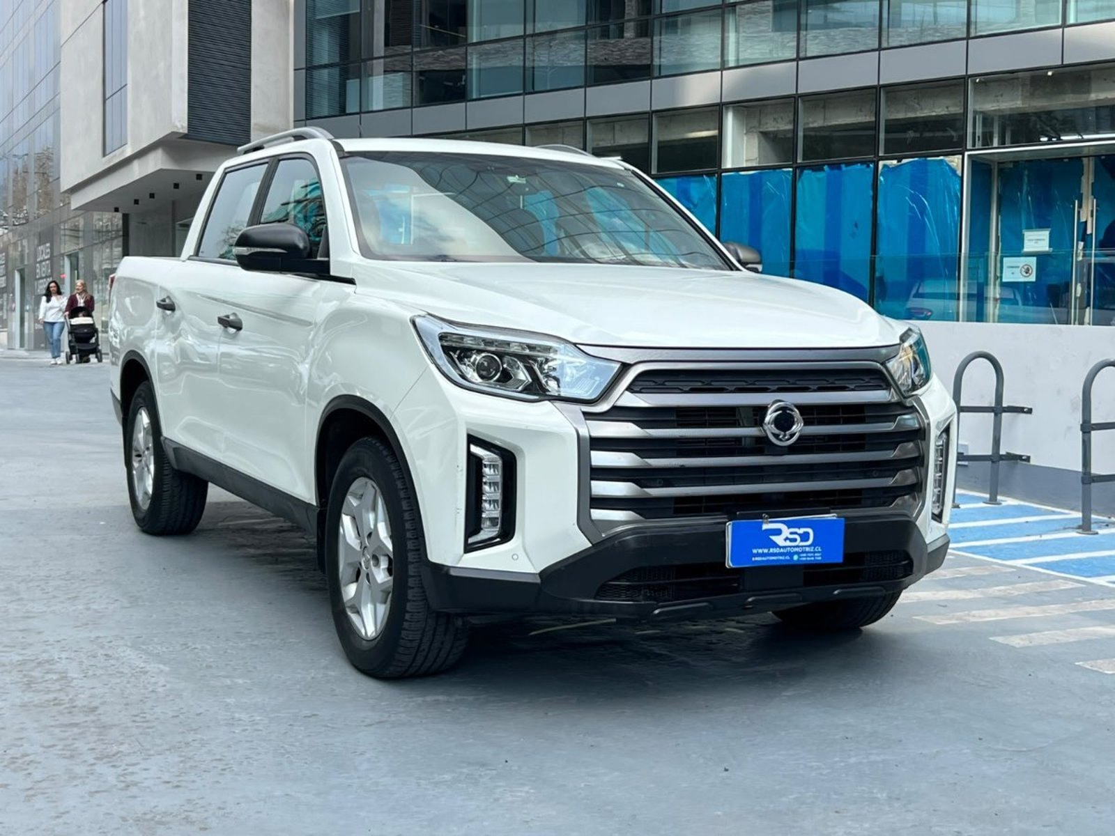 SsangYong MUSSO GRAND MUSSO GLX 4X4 2.2 AUT 2022 - Foto 3 de 10