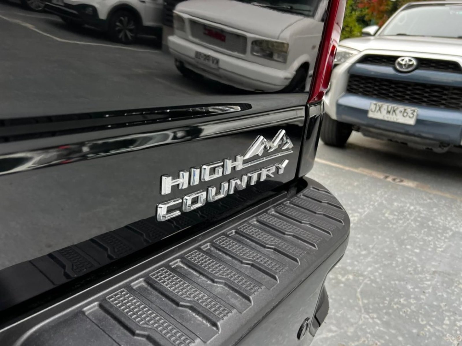 Chevrolet SILVERADO HIGH COUNTRY 3.0 DIESEL 2023 - Imagen 8 de 10