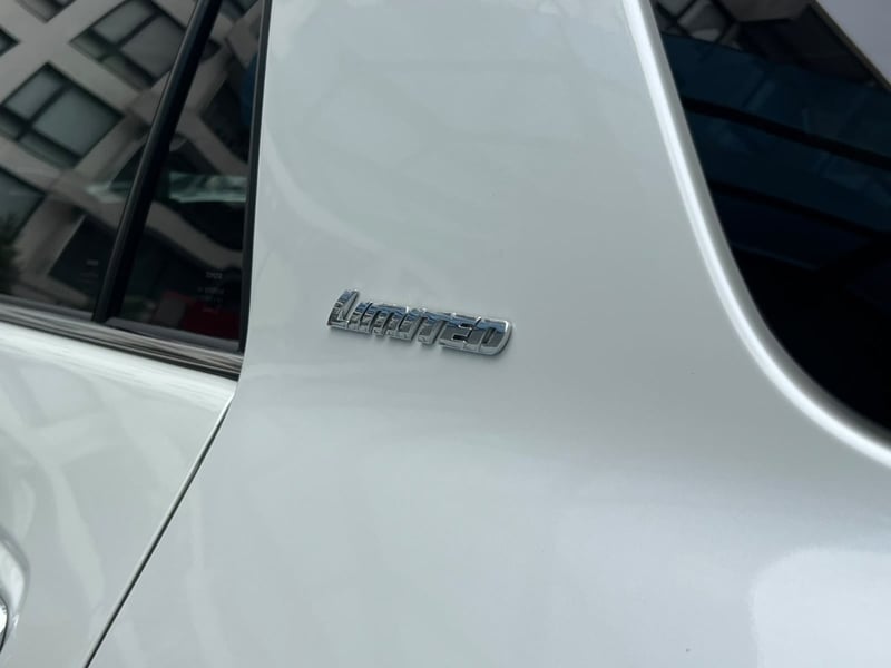 Toyota 4 RUNNER LIMITED 4x4 2023 - Imagen 7 de 10