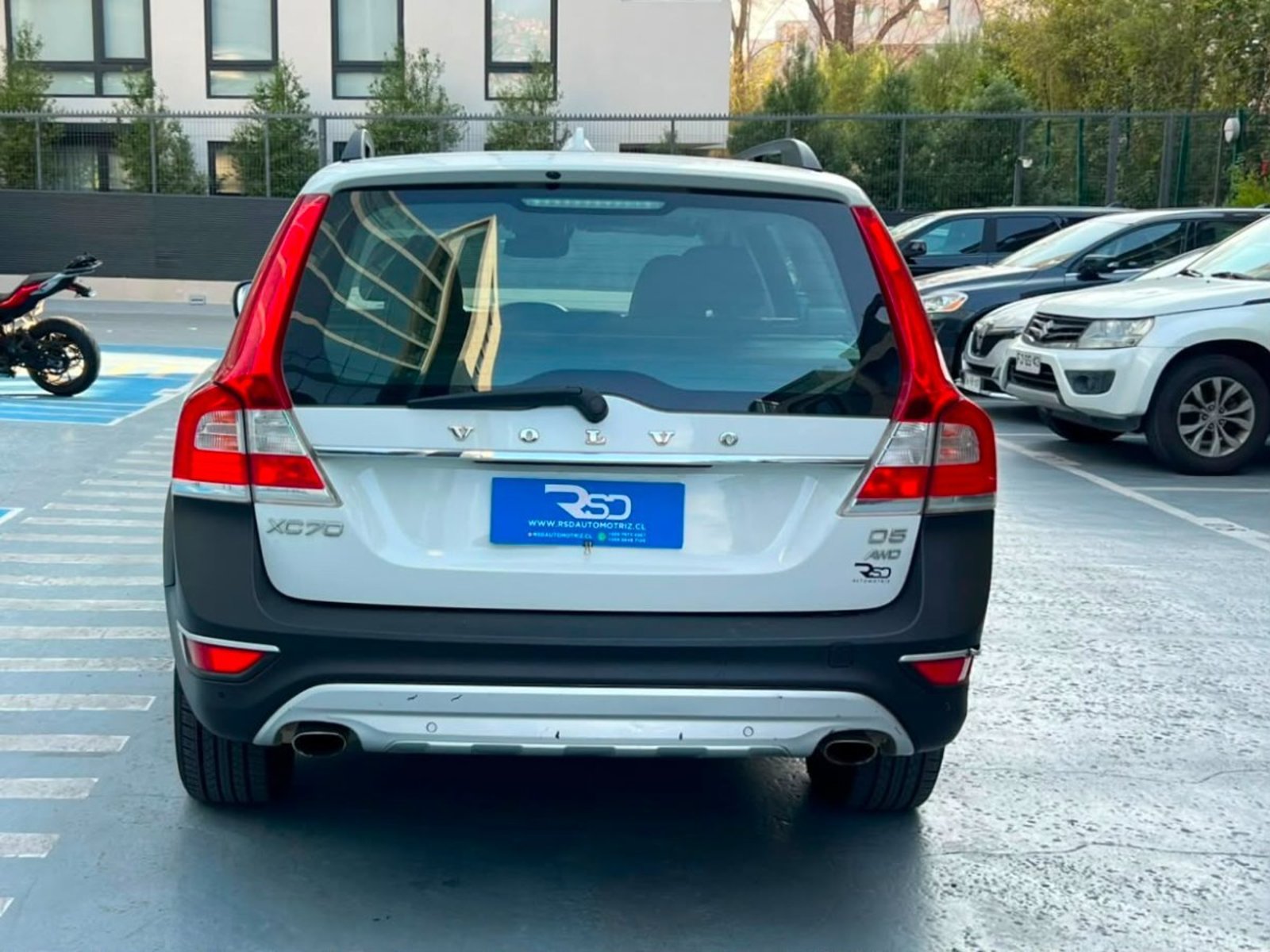 Volvo XC70 LIMITED AWD D5 2.4 2016 - Imagen 5 de 10
