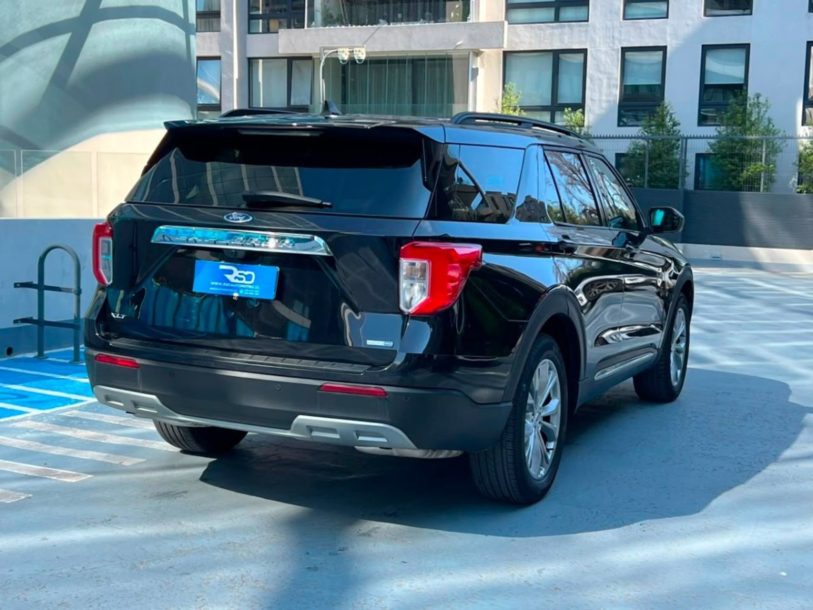 Ford EXPLORER XLT 4WD 2.3 2024 - Foto 4 de 10