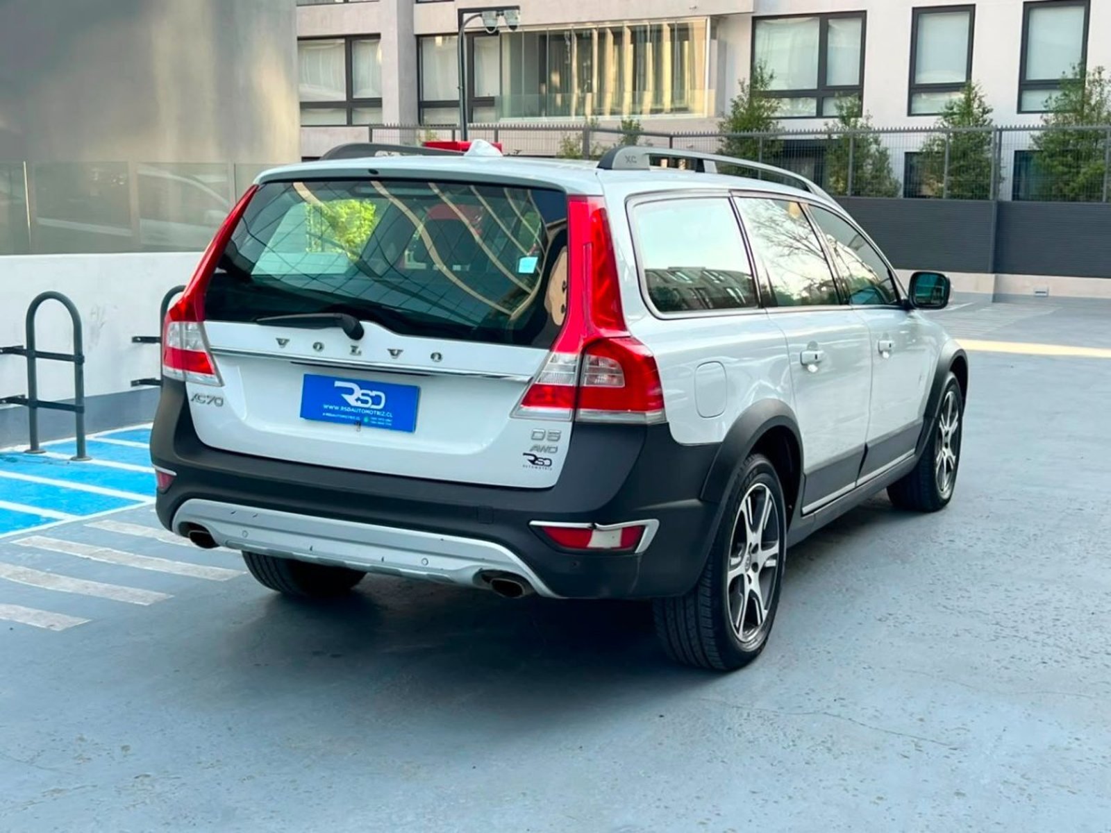 Volvo XC70 LIMITED AWD D5 2.4 2016 - Foto 4 de 10