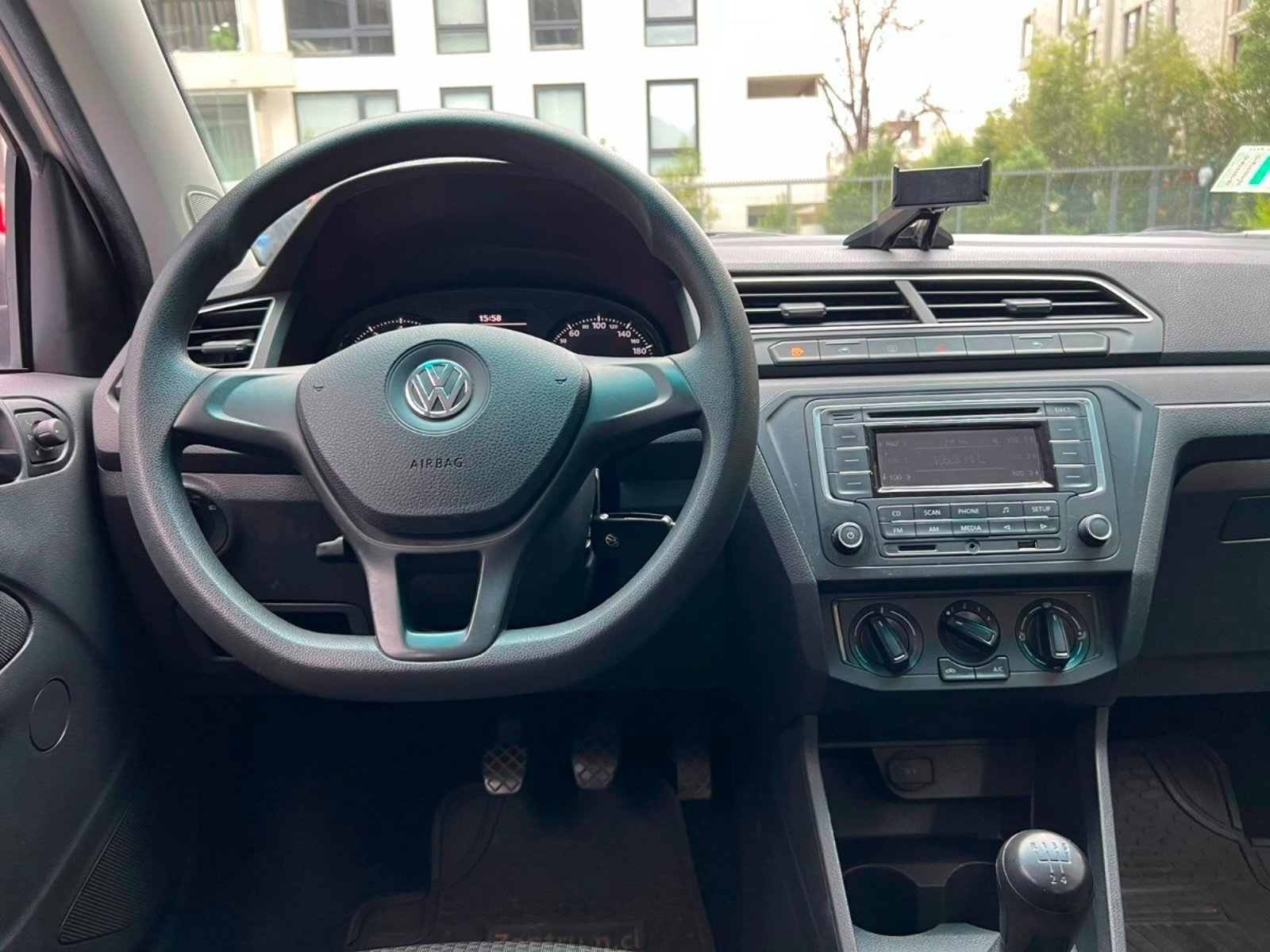 Volkswagen GOL COMFORTLINE 1.6 MT 2020 - Imagen 9 de 9