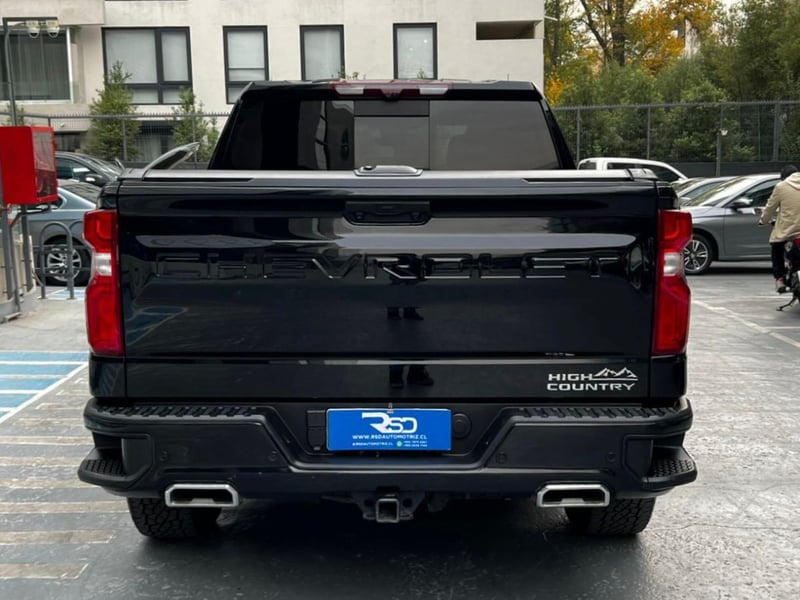 Chevrolet SILVERADO HIGH COUNTRY 3.0 DIESEL 2023 - Imagen 5 de 10