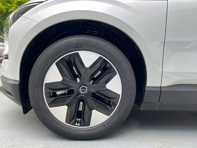 Volvo EX30 E60 ULTRA 2025 - Imagen 8 de 10