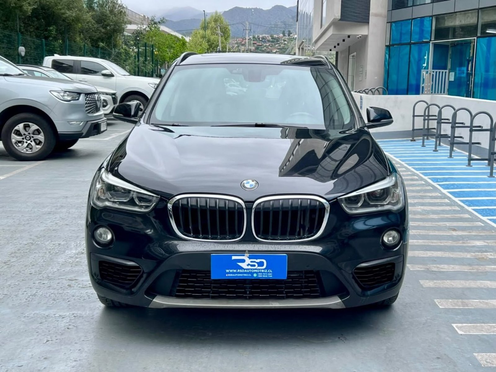 BMW X1 20i LUXURY SDRIVE 2.0 2017 - Foto 2 de 10
