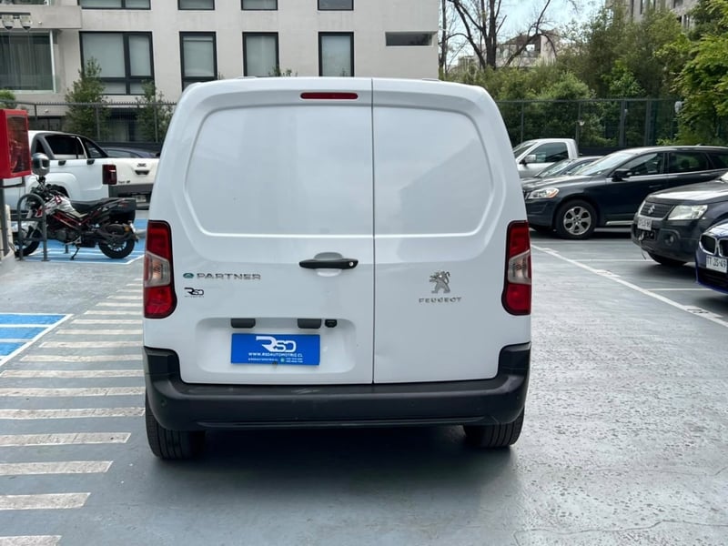 Peugeot PARTNER L1 EV AT 2024 - Imagen 5 de 10