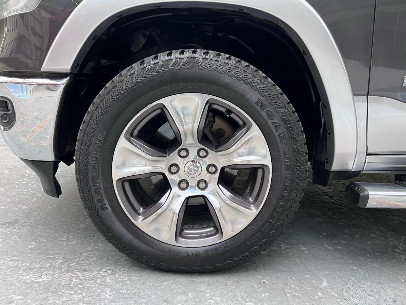 RAM 1500 LARAMIE 5.7 2021 - Imagen 9 de 10