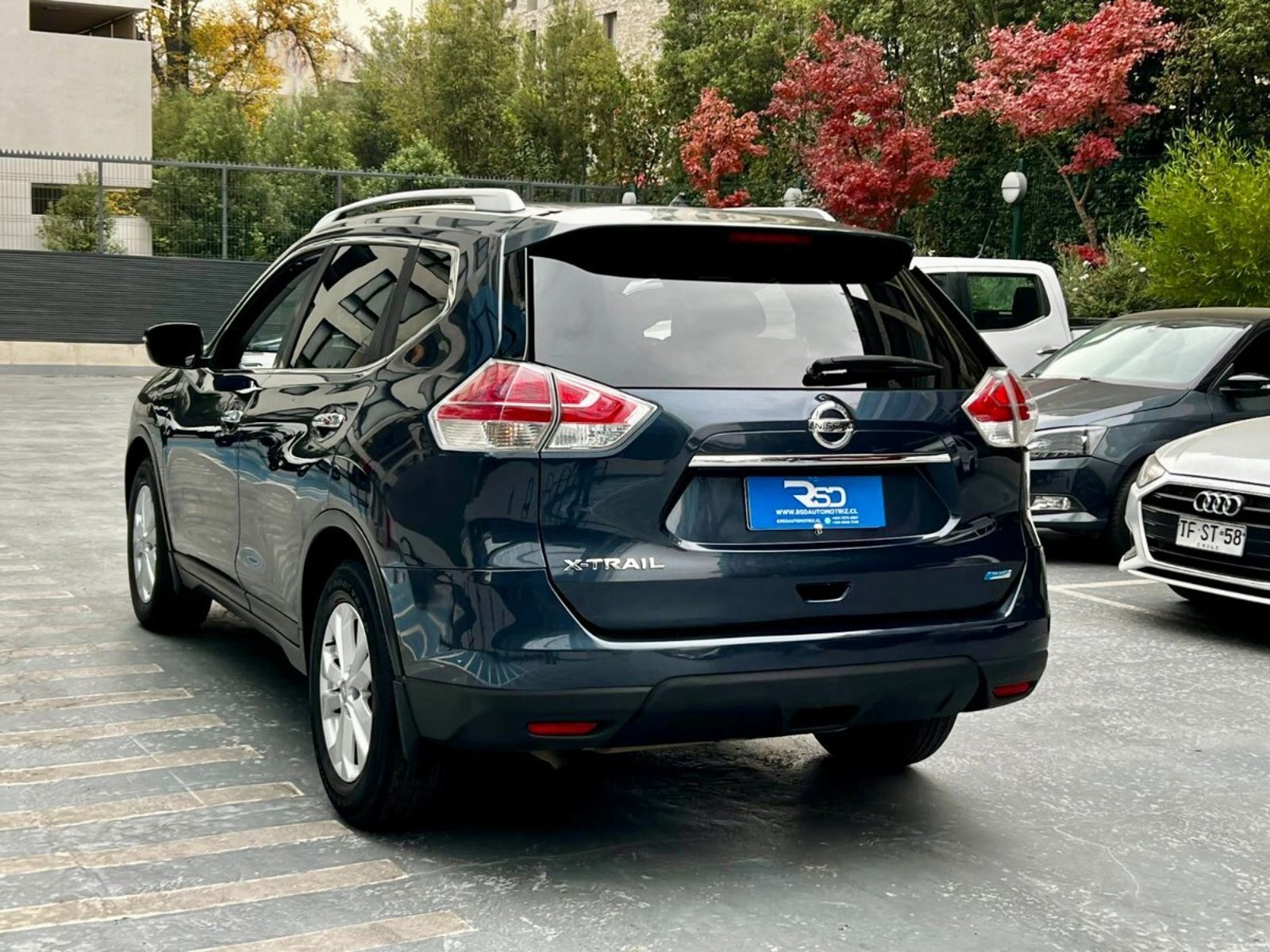 Nissan X-TRAIL ADVANCE 2.5 AT 2016 - Imagen 6 de 10