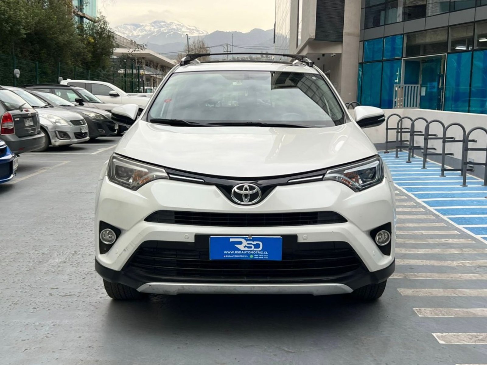 Toyota RAV 4 LIMITED 4X4 AT 2.5 2016 - Foto 2 de 10
