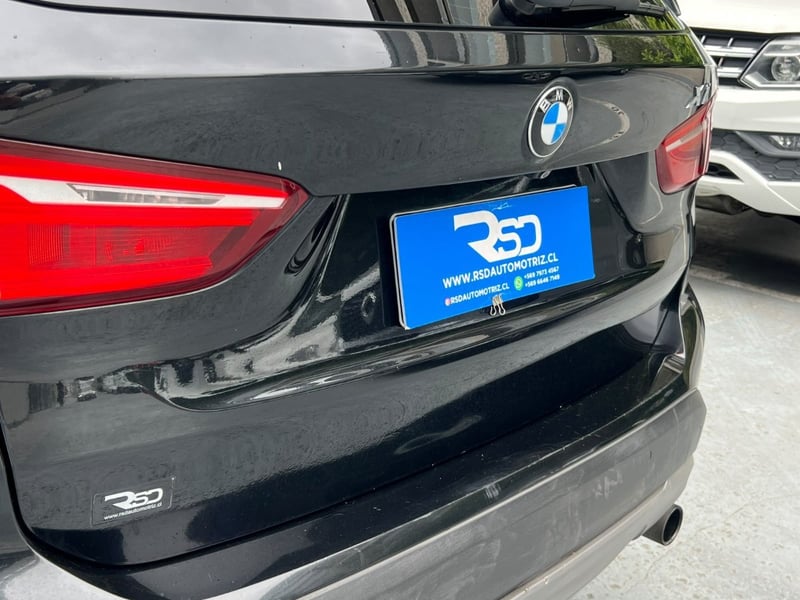 BMW X1 20i LUXURY SDRIVE 2.0 2017 - Imagen 7 de 10