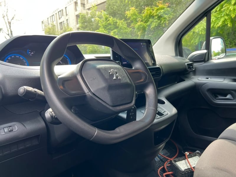Peugeot PARTNER L1 EV AT 2024 - Imagen 9 de 10