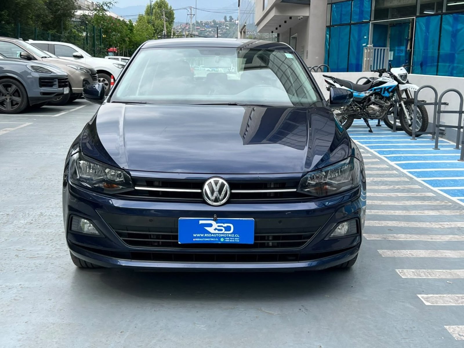 Volkswagen POLO COMFORTLINE 1.6 MT 2019 - Foto 2 de 10