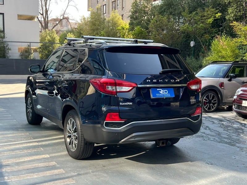 SsangYong REXTON GLX 4X4 AT 2020 - Imagen 6 de 10