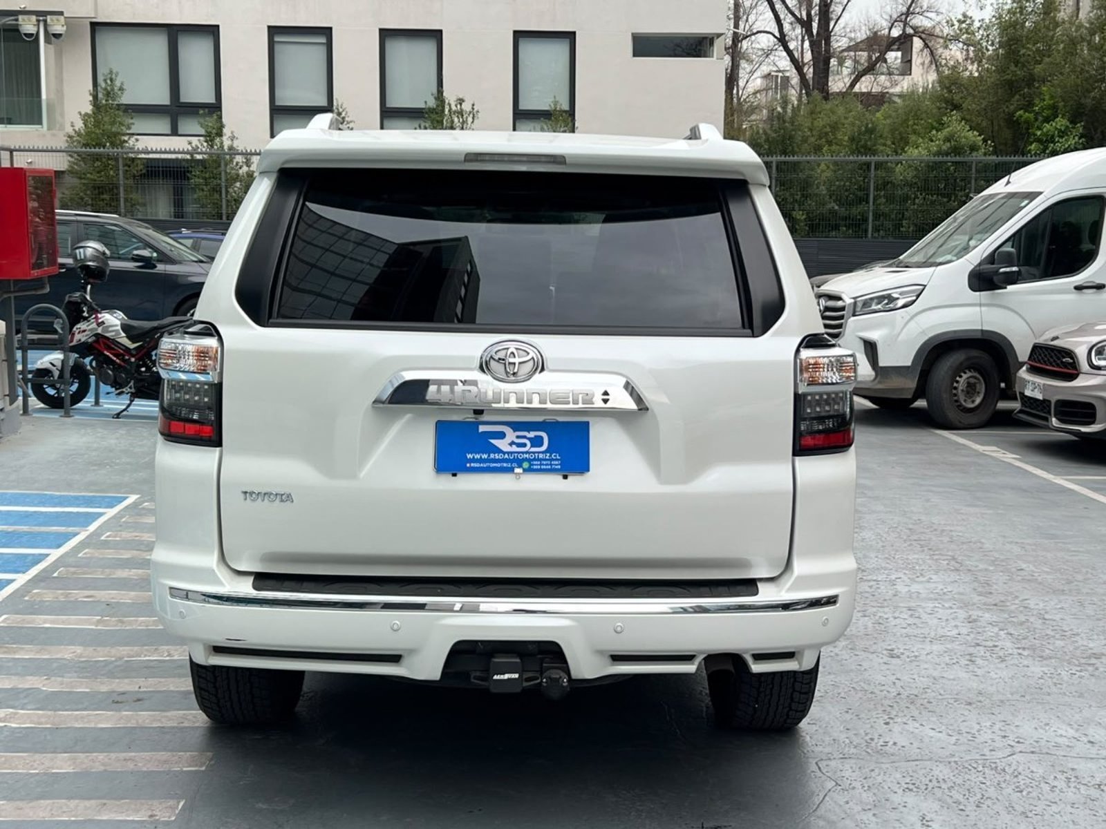 Toyota 4 RUNNER LIMITED 4x4 2023 - Foto 5 de 10