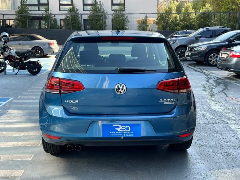 Volkswagen GOLF COMFORTLINE 2.0 TDI DSG 2018 - Imagen 5 de 10