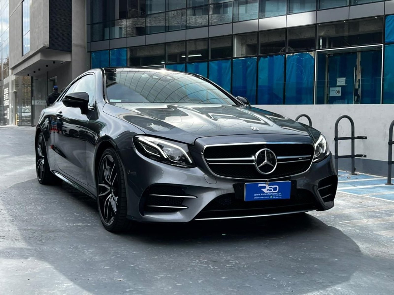 Mercedes-Benz E 53 COUPE 2019 - Imagen 3 de 10