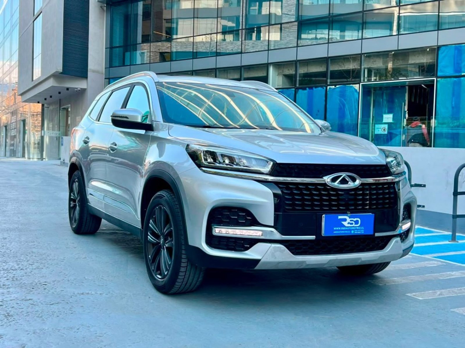 Chery TIGGO 8 1.5 AT 2022 - Foto 3 de 10