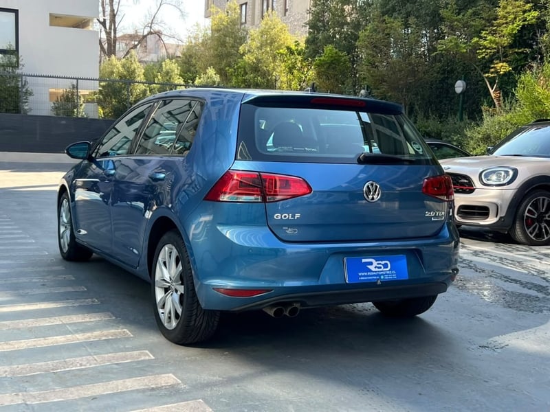 Volkswagen GOLF COMFORTLINE 2.0 TDI DSG 2018 - Imagen 6 de 10
