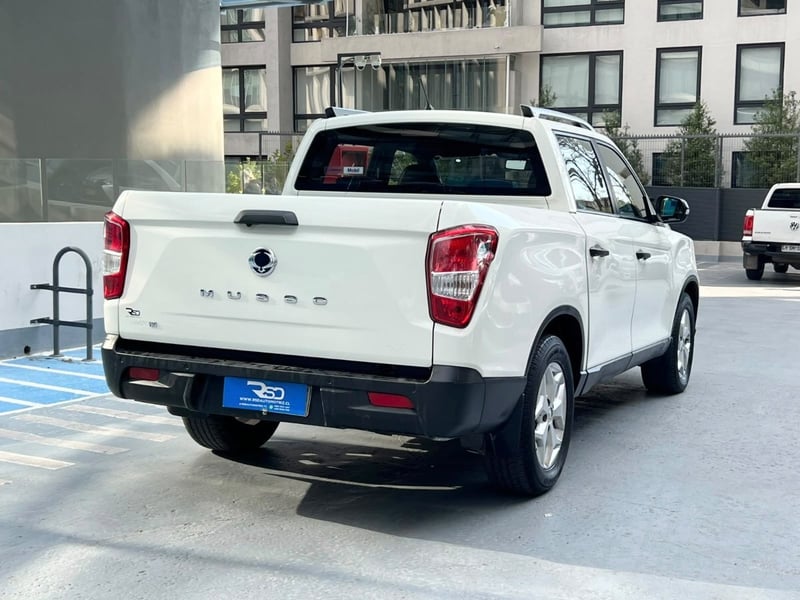 SsangYong MUSSO GRAND MUSSO GLX 4X4 2.2 AUT 2022 - Imagen 4 de 10