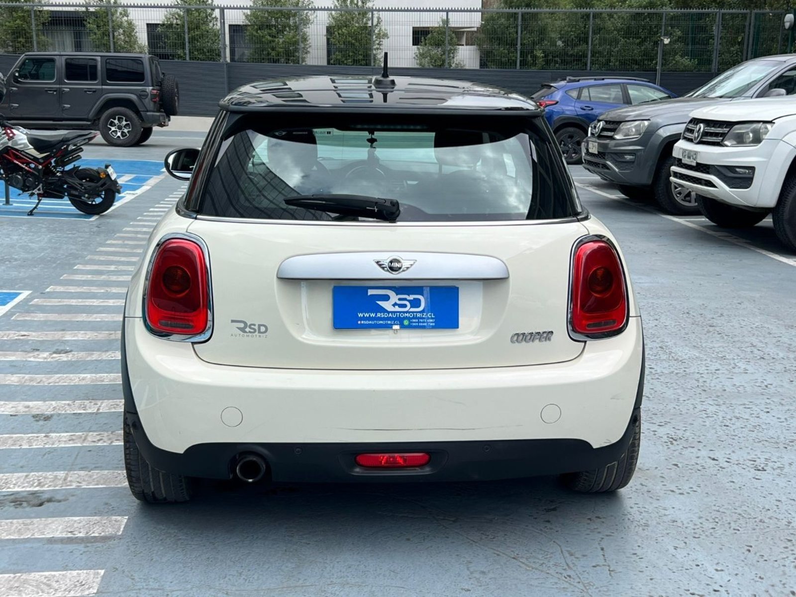 Mini COOPER F56 1.5 MT 2016 - Imagen 5 de 10