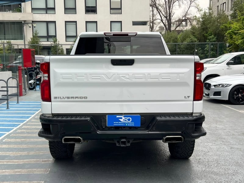 Chevrolet SILVERADO LT TRAIL BOSS 2021 - Imagen 5 de 10