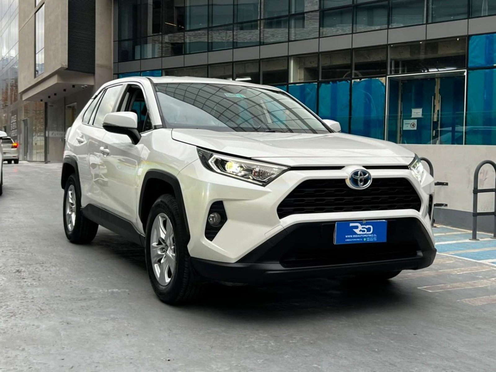 Toyota RAV 4 XSE CVT 2.5 HÍBRIDO 2019 - Foto 3 de 10