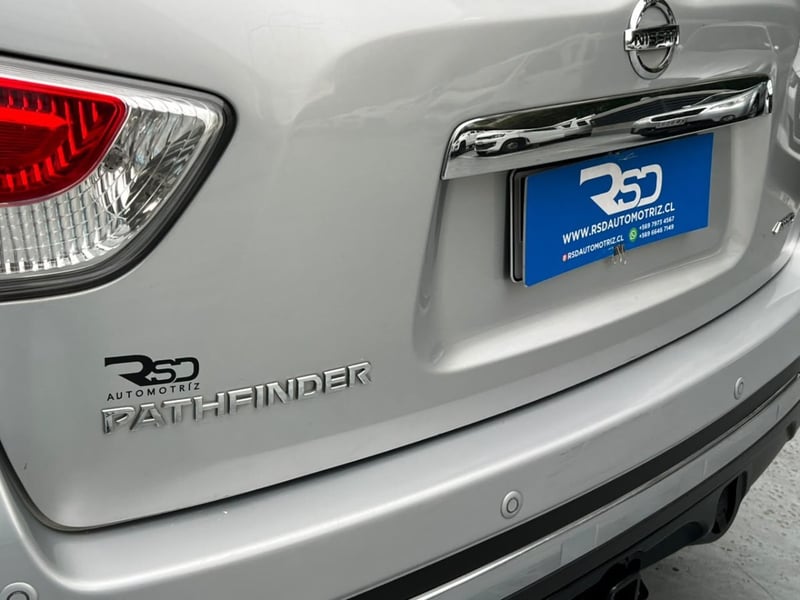 Nissan PATHFINDER ADVANCE 3.5 AWD 2015 - Imagen 7 de 10
