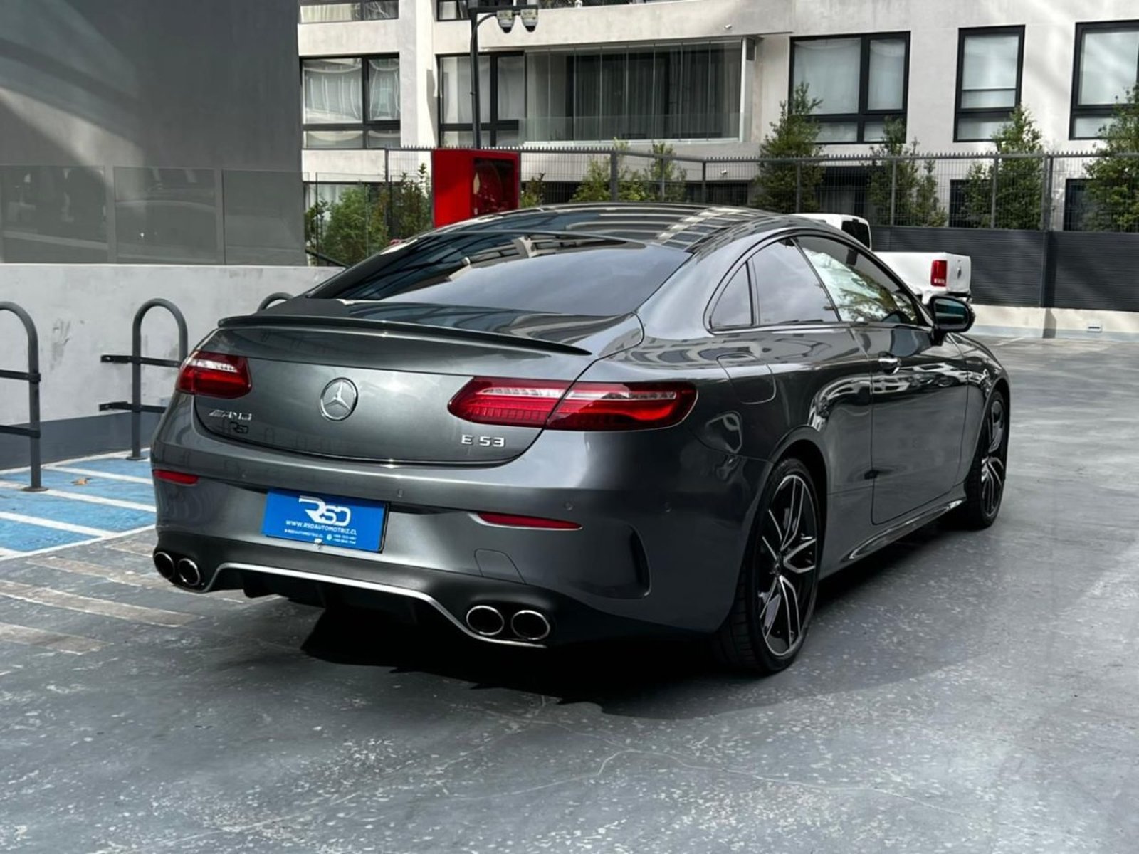 Mercedes-Benz E 53 COUPE 2019 - Imagen 4 de 10