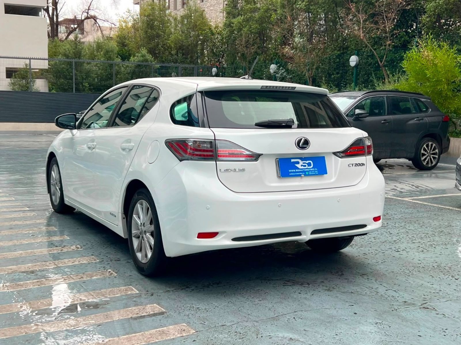 Lexus CT200H 1.8 AT 2012 - Imagen 6 de 10
