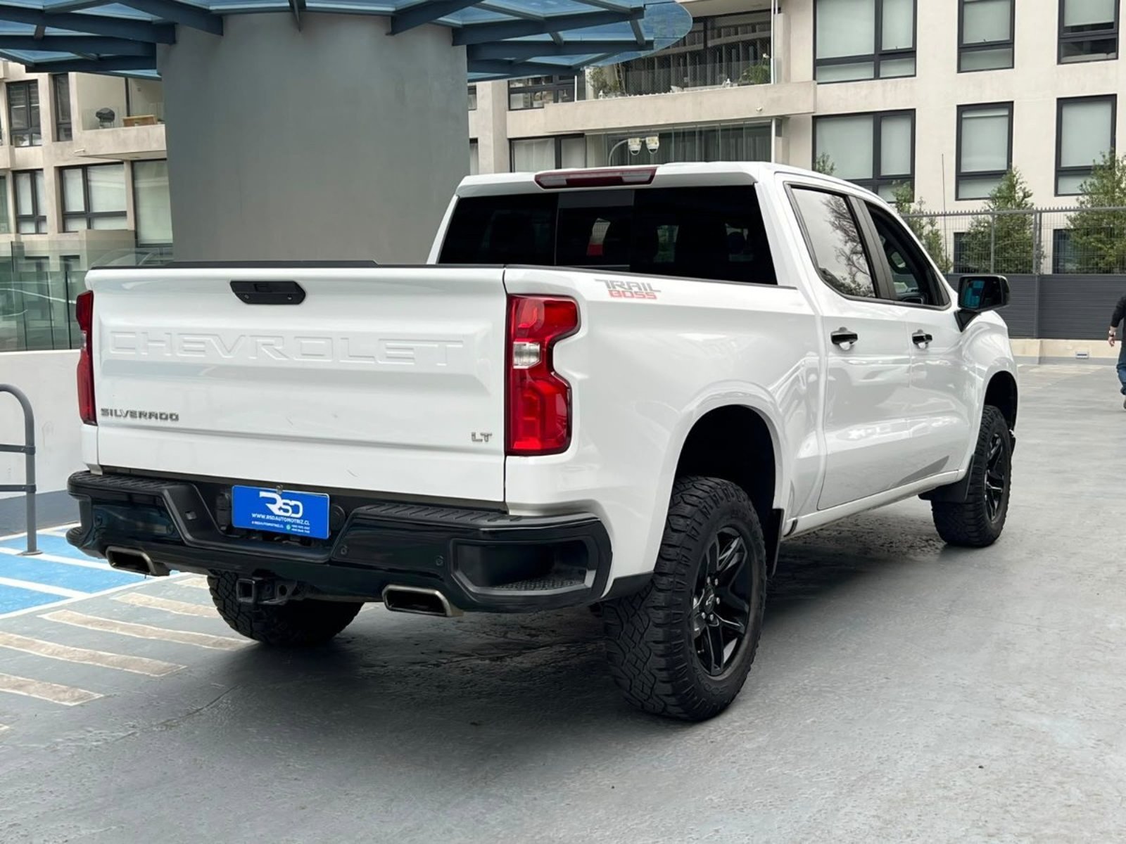 Chevrolet SILVERADO LT TRAIL BOSS 2021 - Foto 4 de 10