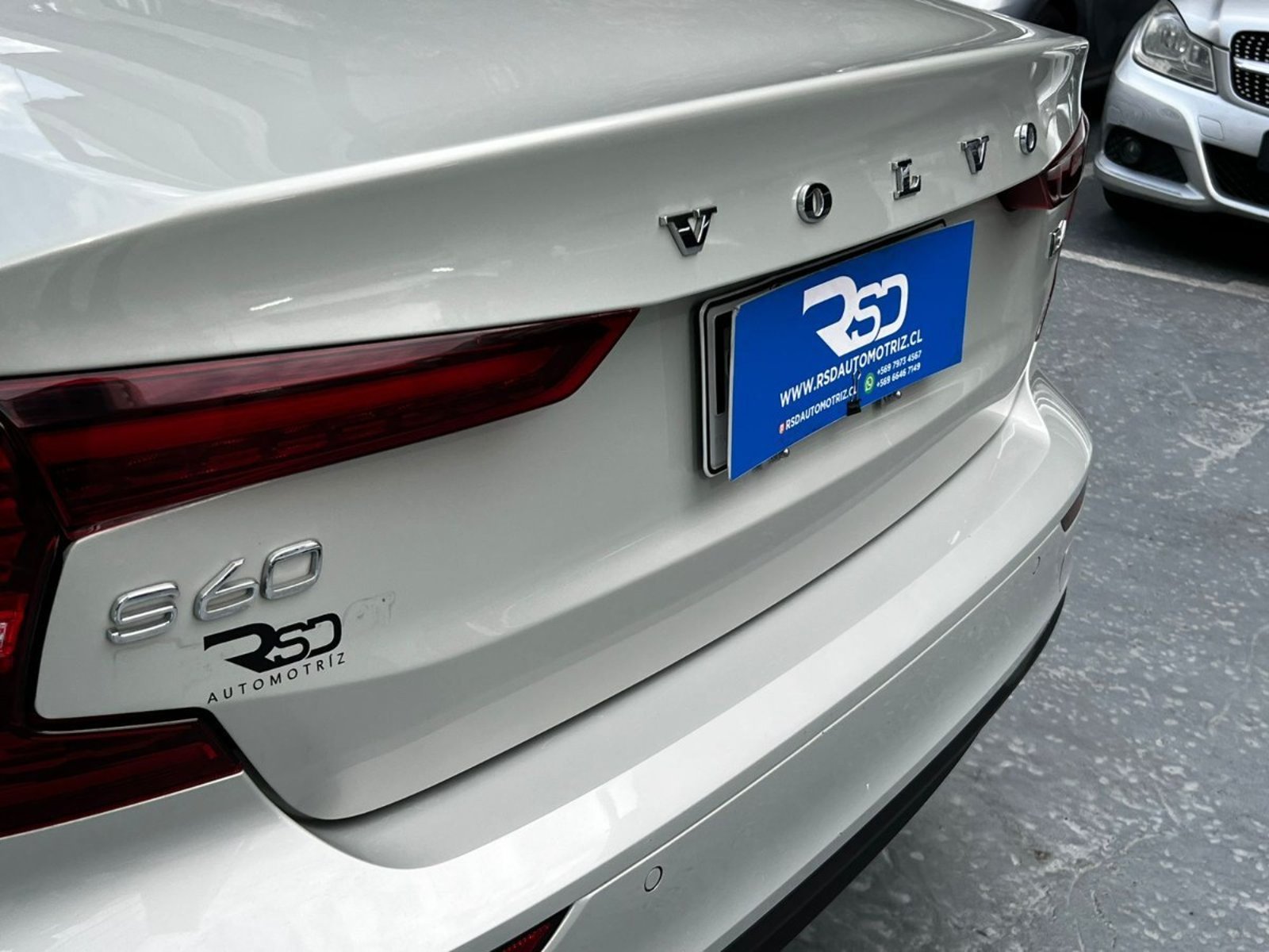 Volvo S60 MOMENTUM B4 2.0 2022 - Imagen 7 de 10