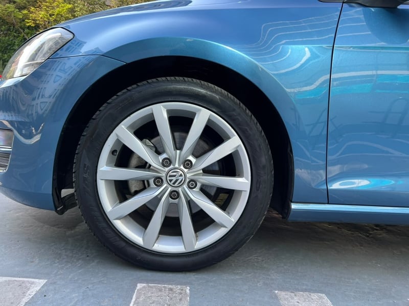 Volkswagen GOLF COMFORTLINE 2.0 TDI DSG 2018 - Imagen 8 de 10