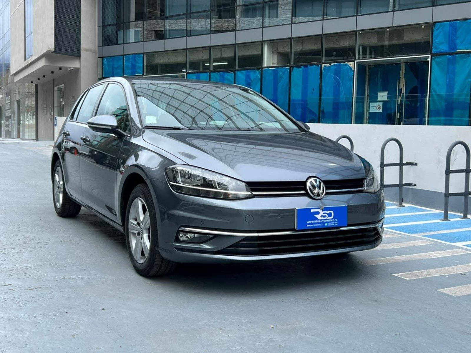 Volkswagen GOLF MSI 1.6 MT 2018 - Imagen 3 de 9