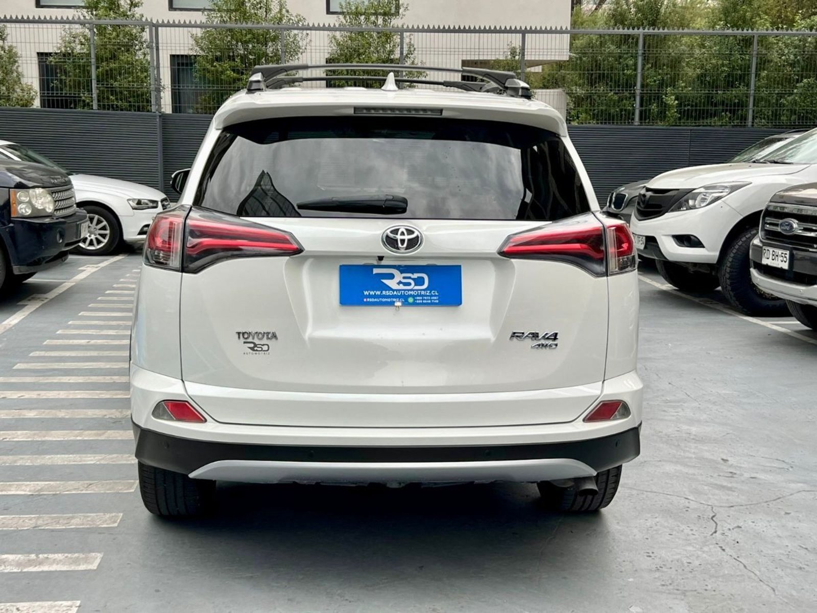 Toyota RAV 4 LIMITED 4X4 AT 2.5 2016 - Foto 5 de 10