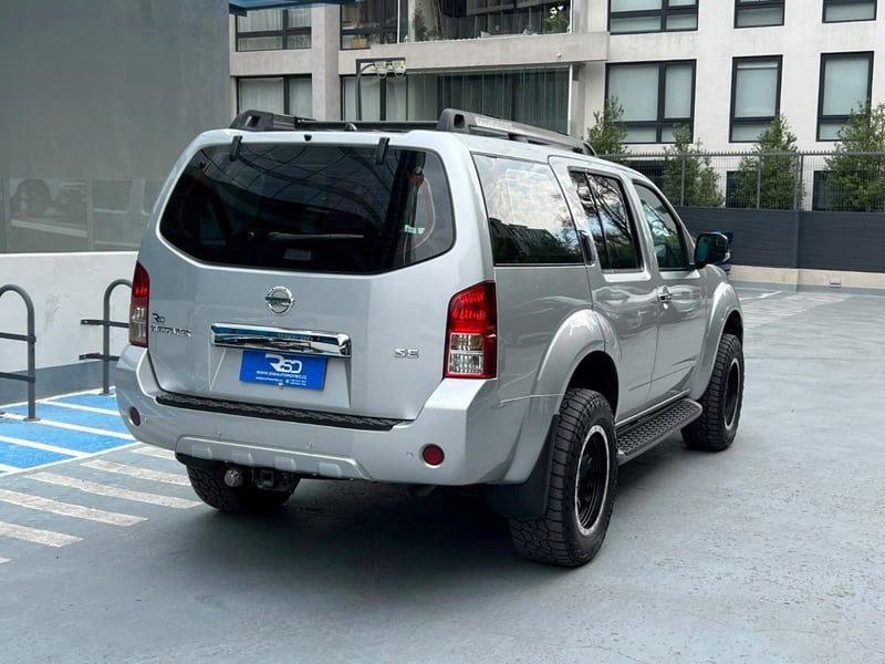 Nissan PATHFINDER SE 4X4 AT 2.5 2012 - Imagen 4 de 10