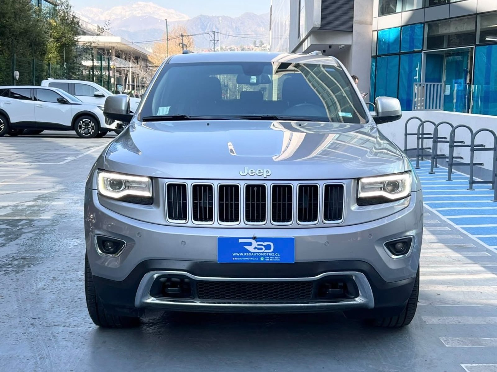 Jeep GRAND CHEROKEE LIMITED 4X4 2014 - Foto 2 de 10