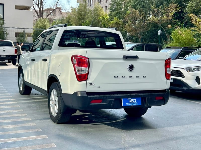 SsangYong MUSSO GRAND MUSSO GLX 4X4 2.2 AUT 2022 - Imagen 6 de 10