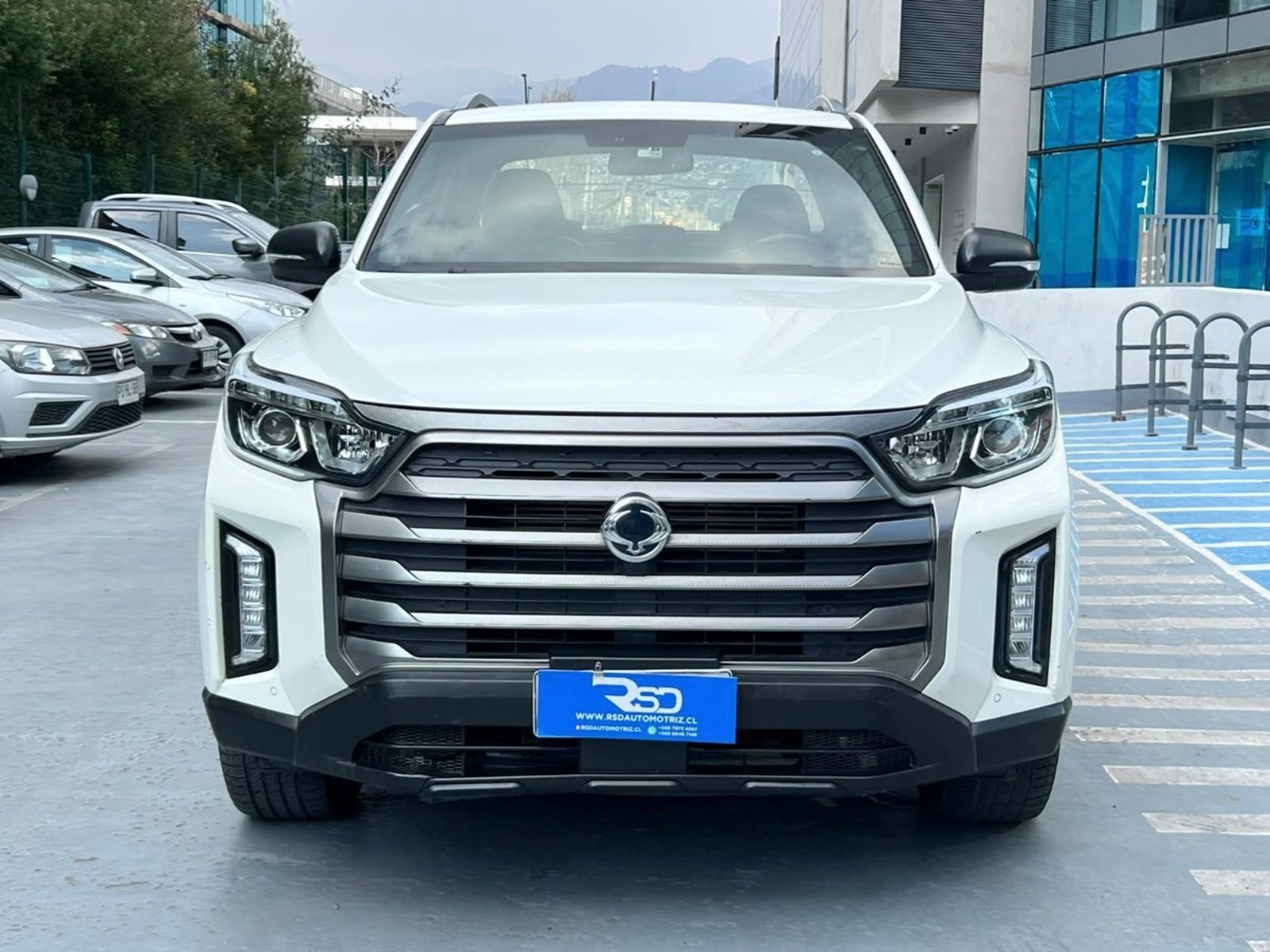 SsangYong MUSSO GRAND MUSSO GLX 4X4 2.2 AUT 2022 - Foto 2 de 10